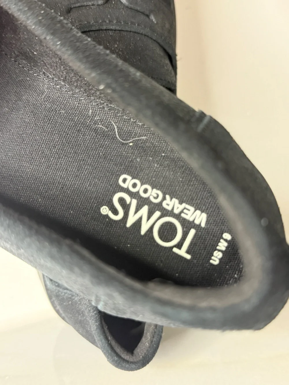 TOMS Black Suede Lug Sole Loafers Size 9 | New Without Tags
